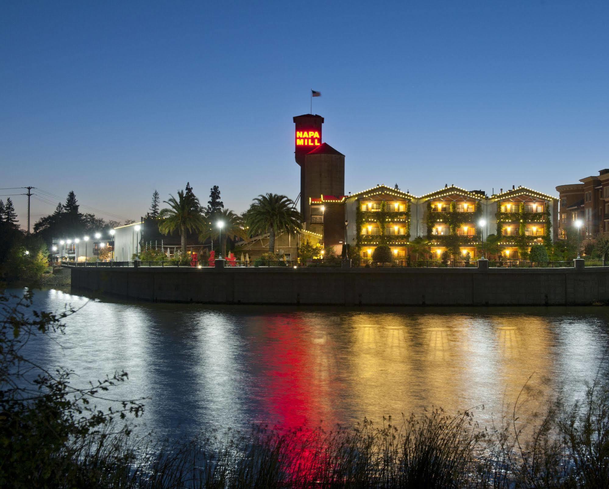 River 4* Napa